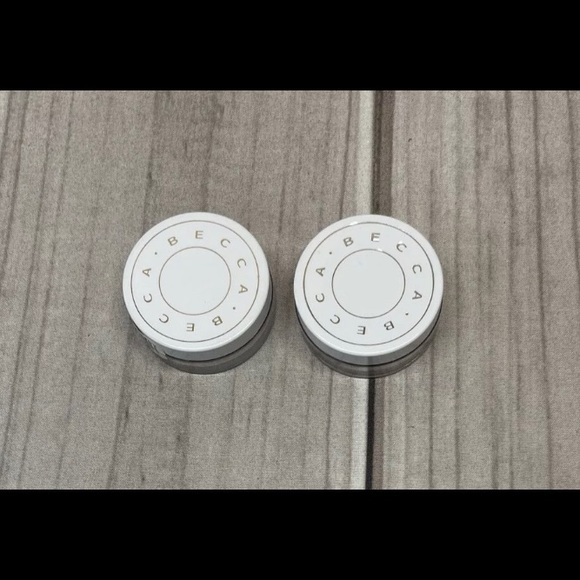 2 Becca Hydra Mist Set & Refresh Powder 1.5g (.05oz) - Picture 2 of 3
